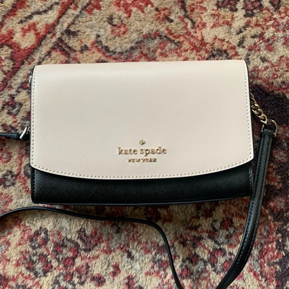 Kate spade purse - Picture 1 of 7